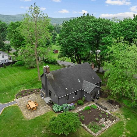 Renovated Historic Cottage By Summer Pine Plains Exterior photo