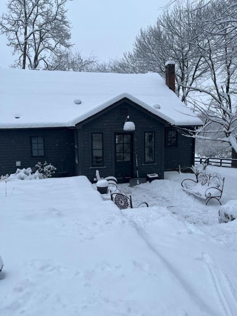 Renovated Historic Cottage By Summer Pine Plains Exterior photo